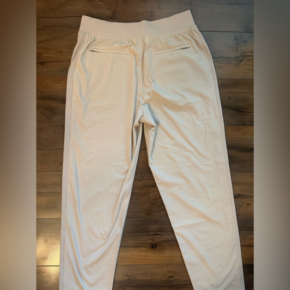 Athleta Brooklyn Mid Rise Ankle Pant – Abalone Beige (Size 4) - Picture 11 of 11